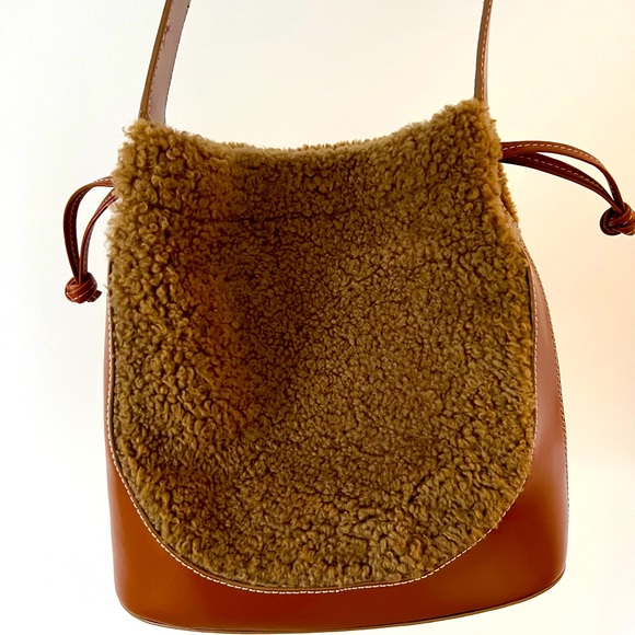 STAUD Cinch Shearling Bucket Bag, originally $475, excellent condition - Picture 8 of 9